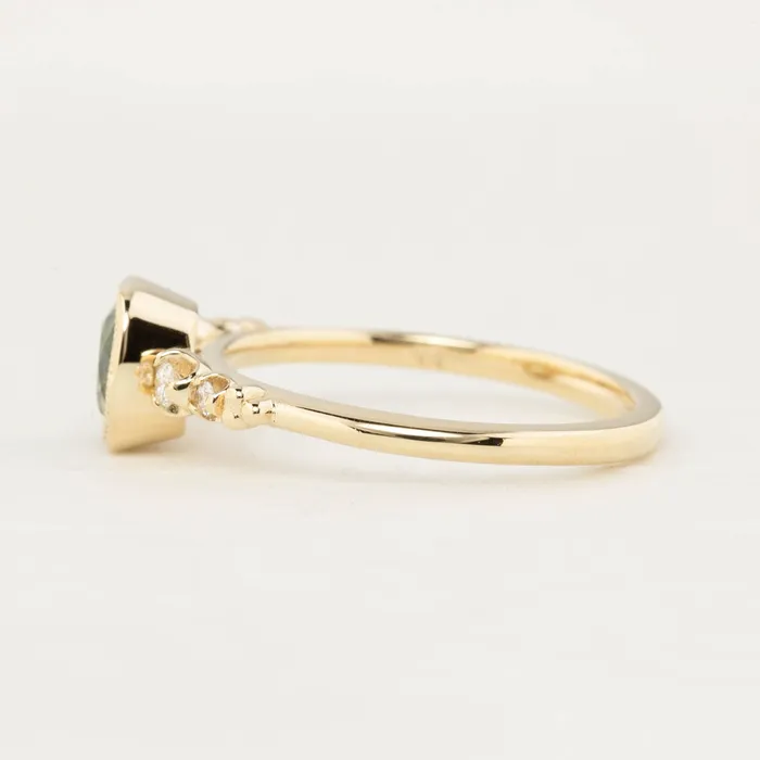Envero Jewelry Earrings Estel Fleur Four Prongs Bezel Setting Cushion cut Envero Jewelry Earrings Estel Fleur Four Prongs Bezel Setting Cushion cut