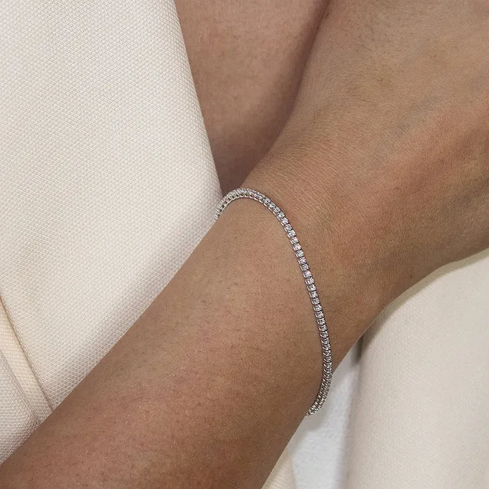 Bracelets 34 ct tw Classic FourProng Natural Diamond Tennis Bracelet in 18K White Gold Goldia
