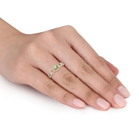 JMS always Rings Original Amour 14 CT TGW Peridot and 18 CT TDW Diamond Mini Oval Link Ring in 10k Yellow Gold JMS always Rings Original Amour 14 CT TGW Peridot and 18 CT TDW Diamond Mini Oval Link Ring in 10k Yellow Gold